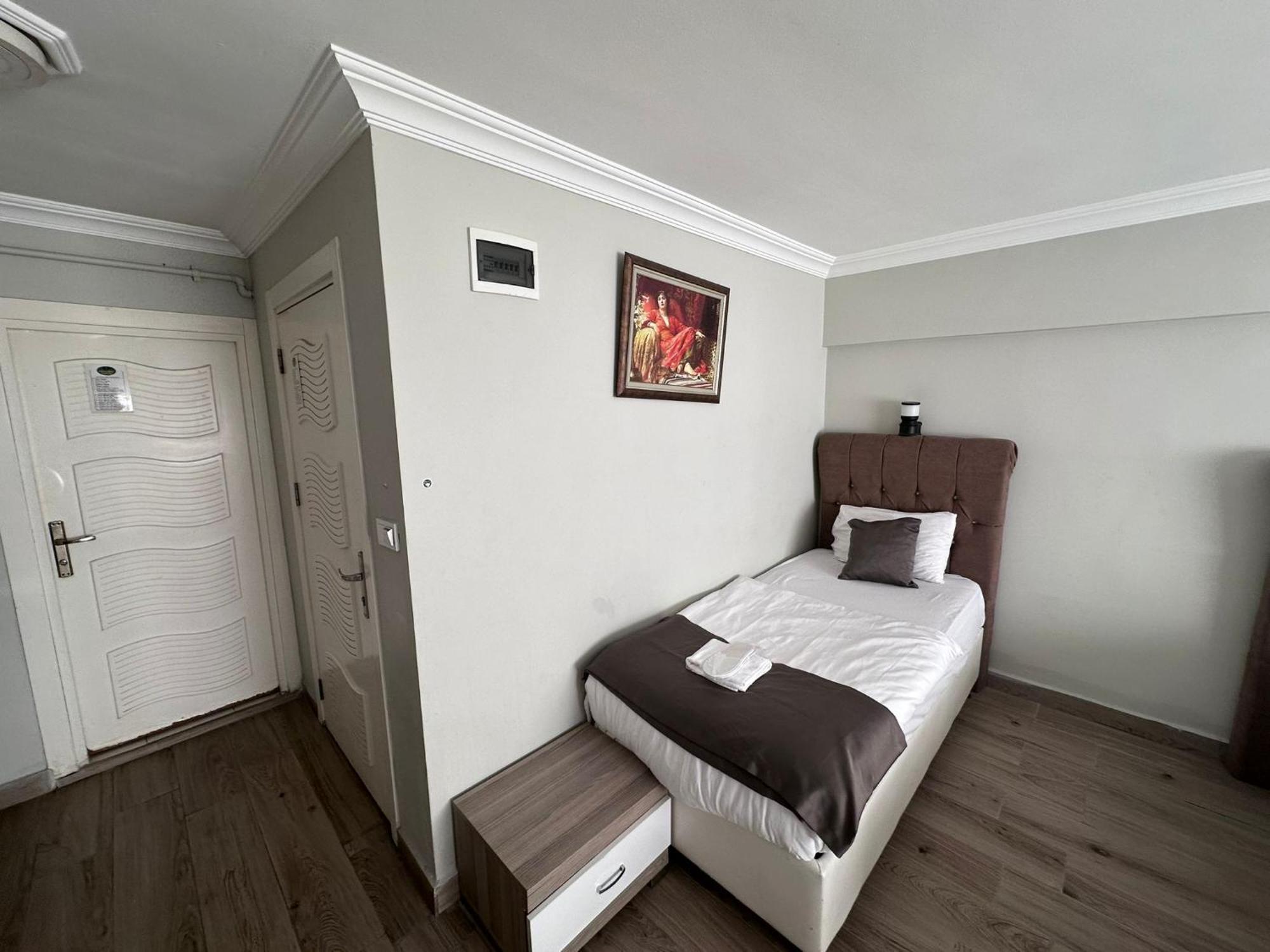 Black Bird Suite Hotel Istanbul Exterior photo